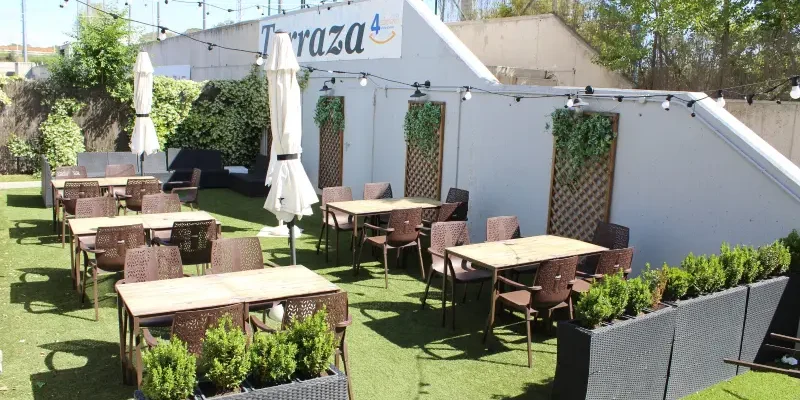 Terraza en las instalaciones de Madrid Fly